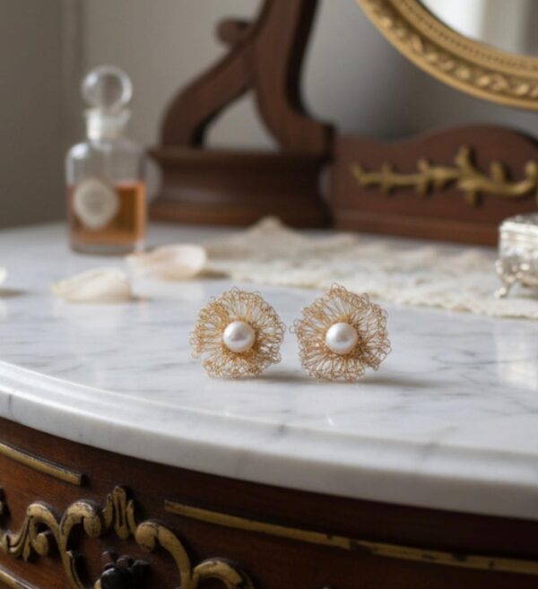 Filigrana Dorada y Perla de Lujo