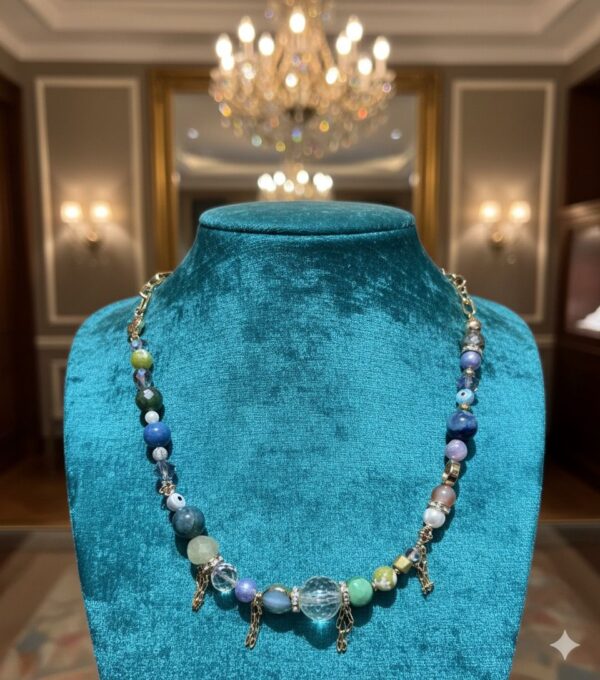 collar014 Collar Asimétrico de Gemas Multicolor, Perlas y Ojo Turco